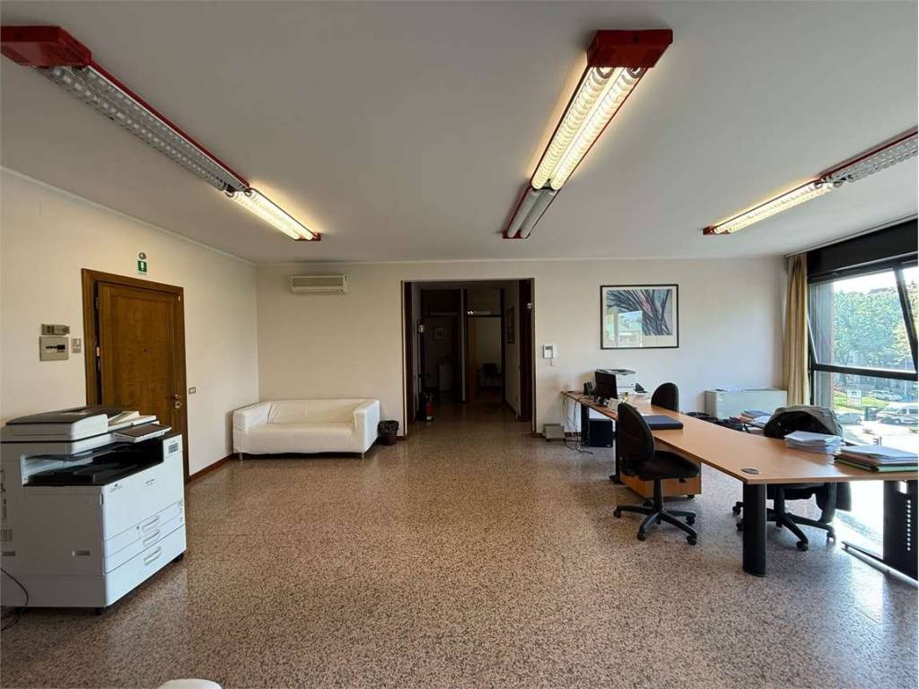 ufficio in affitto a Carpi in zona Centro Storico