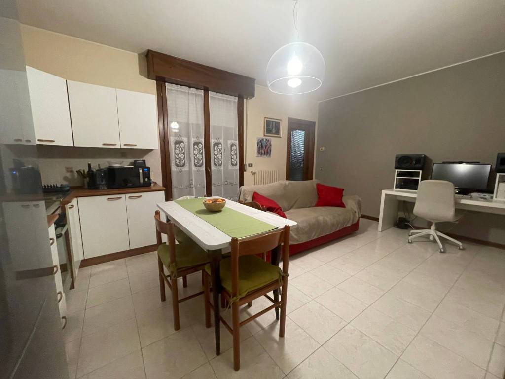 appartamento in affitto a Castelfranco Emilia in zona Manzolino