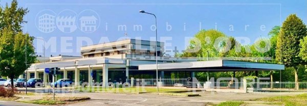 locale commerciale in affitto a Castelnuovo Rangone