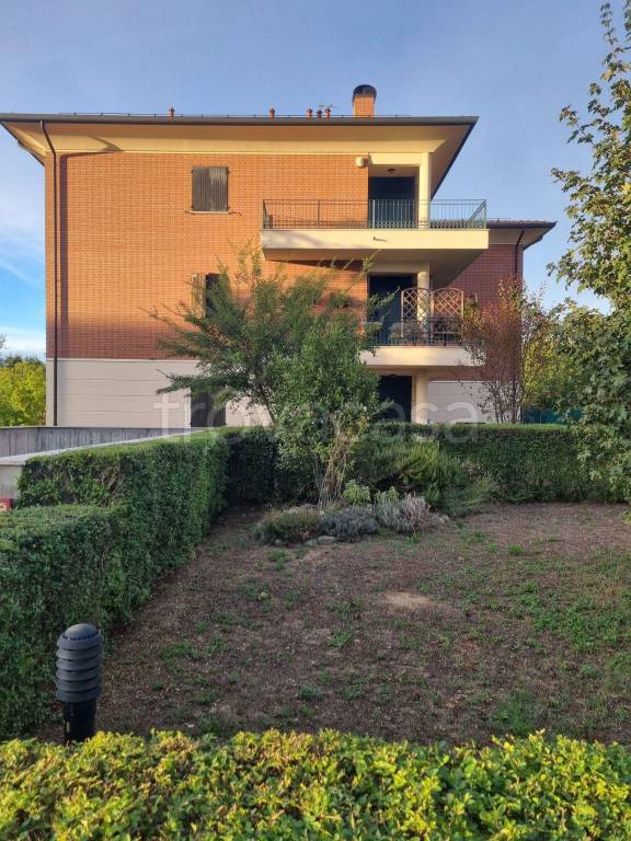 appartamento in affitto a Castelnuovo Rangone in zona Montale Rangone