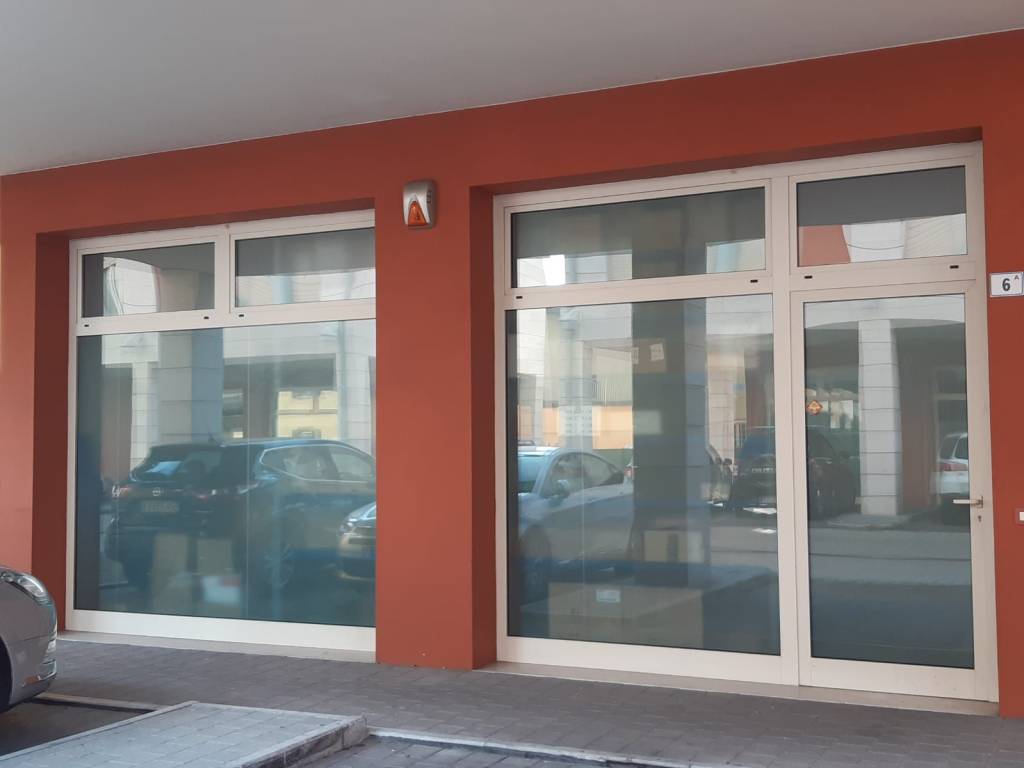 negozio in affitto a Castelnuovo Rangone in zona Montale Rangone