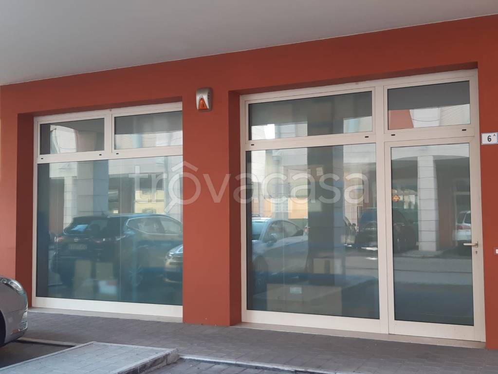 negozio in affitto a Castelnuovo Rangone