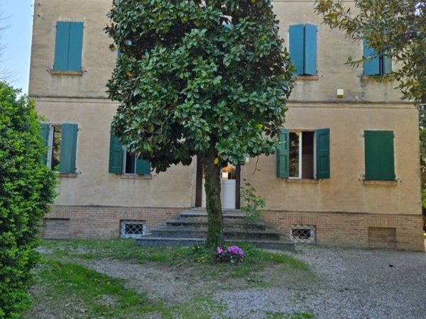 ufficio in affitto a Castelnuovo Rangone in zona Montale Rangone