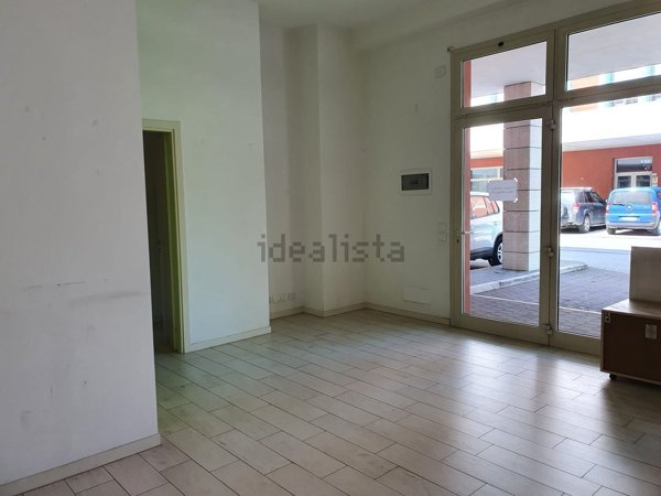 ufficio in affitto a Castelnuovo Rangone in zona Montale Rangone