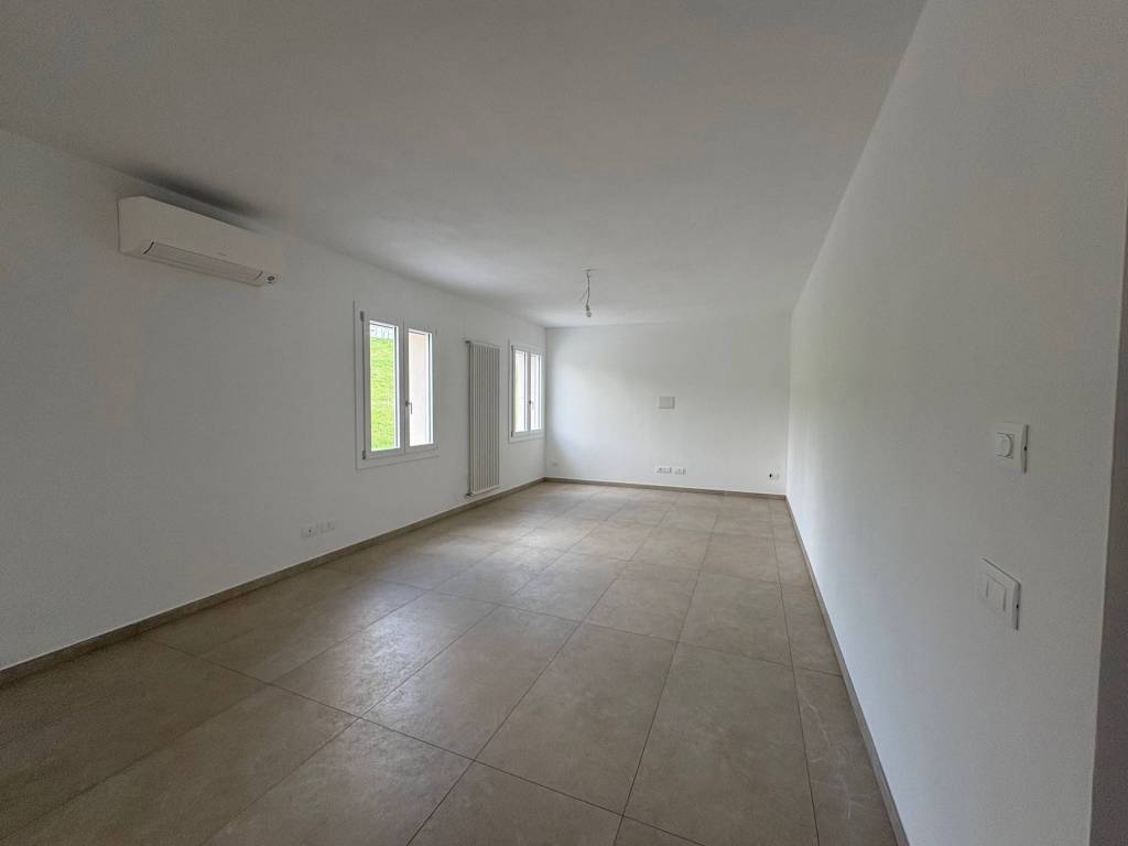 appartamento in affitto a Castelvetro di Modena in zona Levizzano Rangone