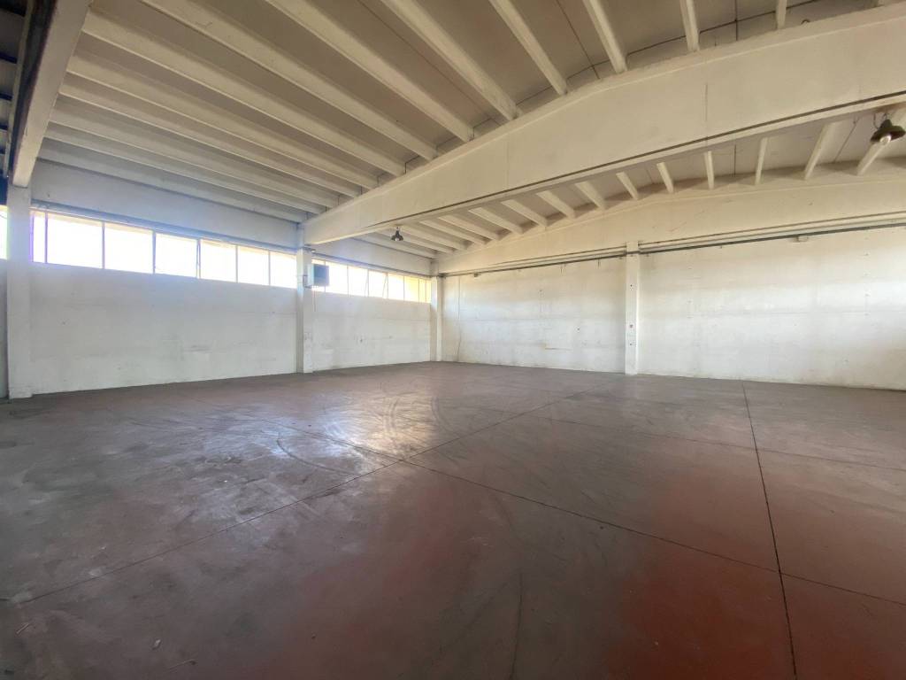 locale commerciale in affitto a Fiorano Modenese