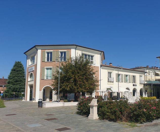 negozio in affitto a Fiorano Modenese in zona Spezzano