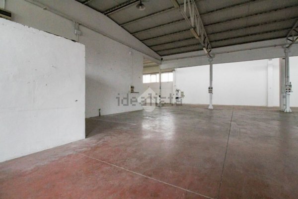 capannone in affitto a Fiorano Modenese