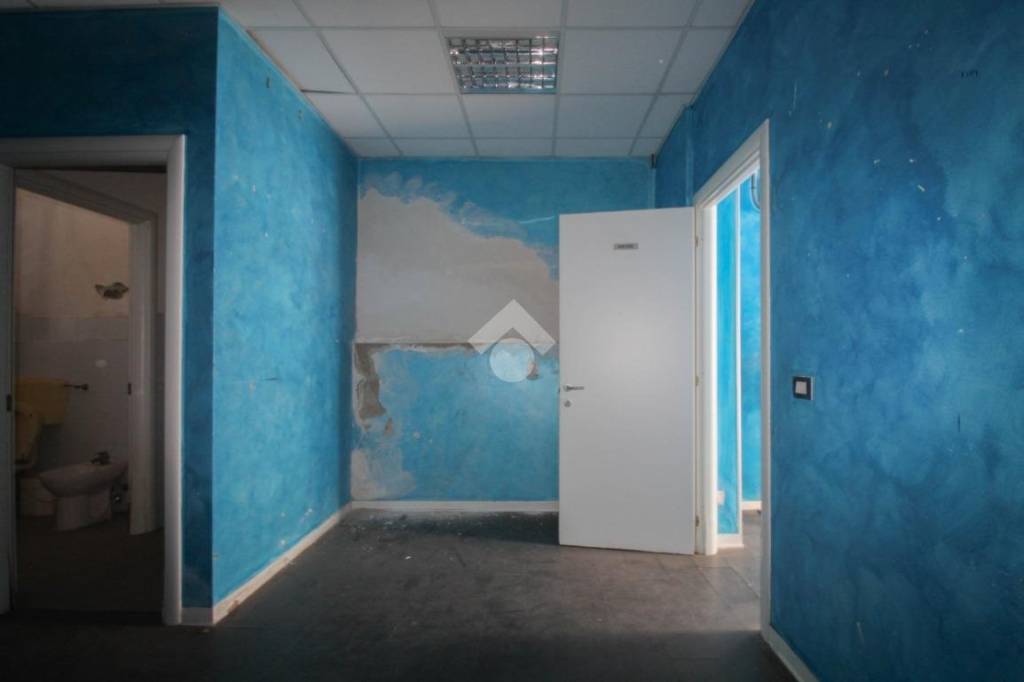 negozio in affitto a Fiorano Modenese