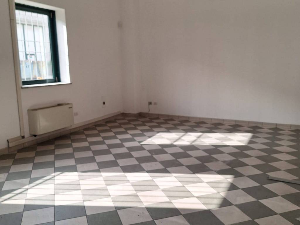 locale commerciale in affitto a Fiorano Modenese
