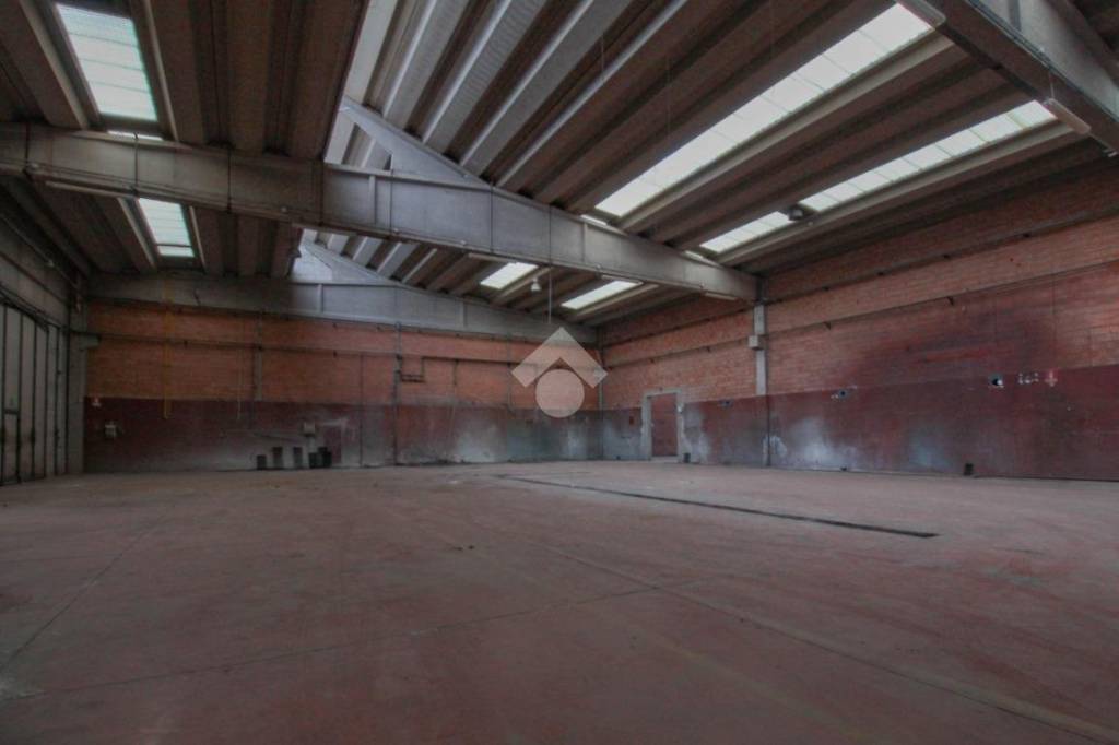 capannone in affitto a Fiorano Modenese