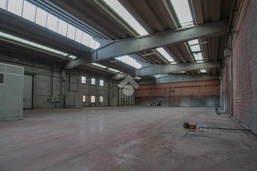 capannone in affitto a Fiorano Modenese