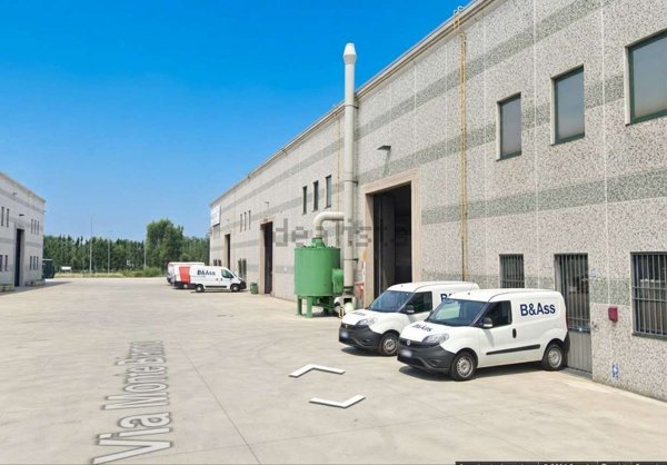 capannone in affitto a Fiorano Modenese