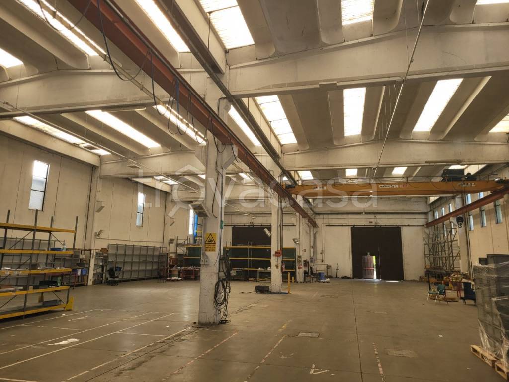 locale commerciale in affitto a Formigine