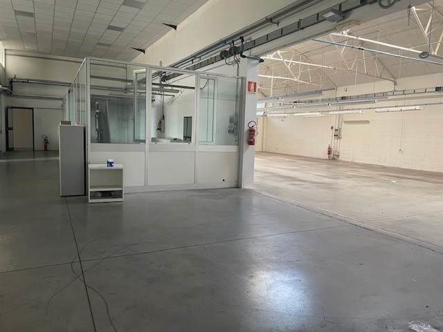 negozio in affitto a Formigine in zona Corlo