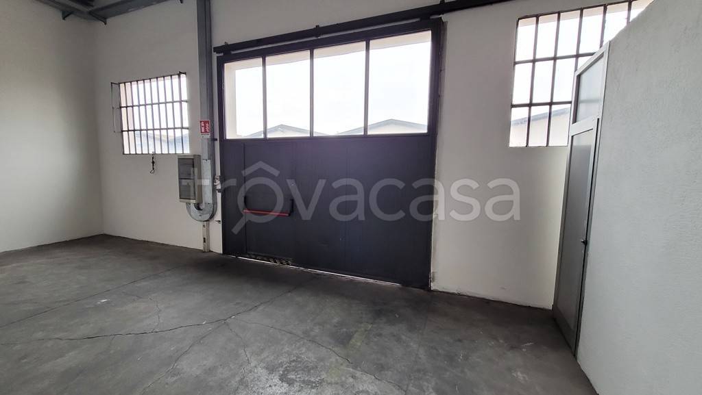 locale commerciale in affitto a Formigine
