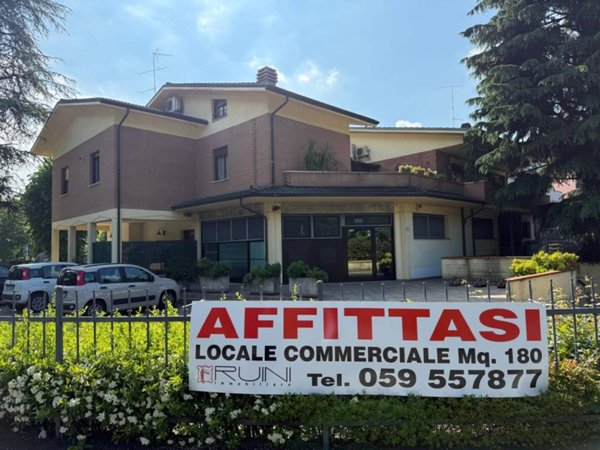 negozio in affitto a Formigine
