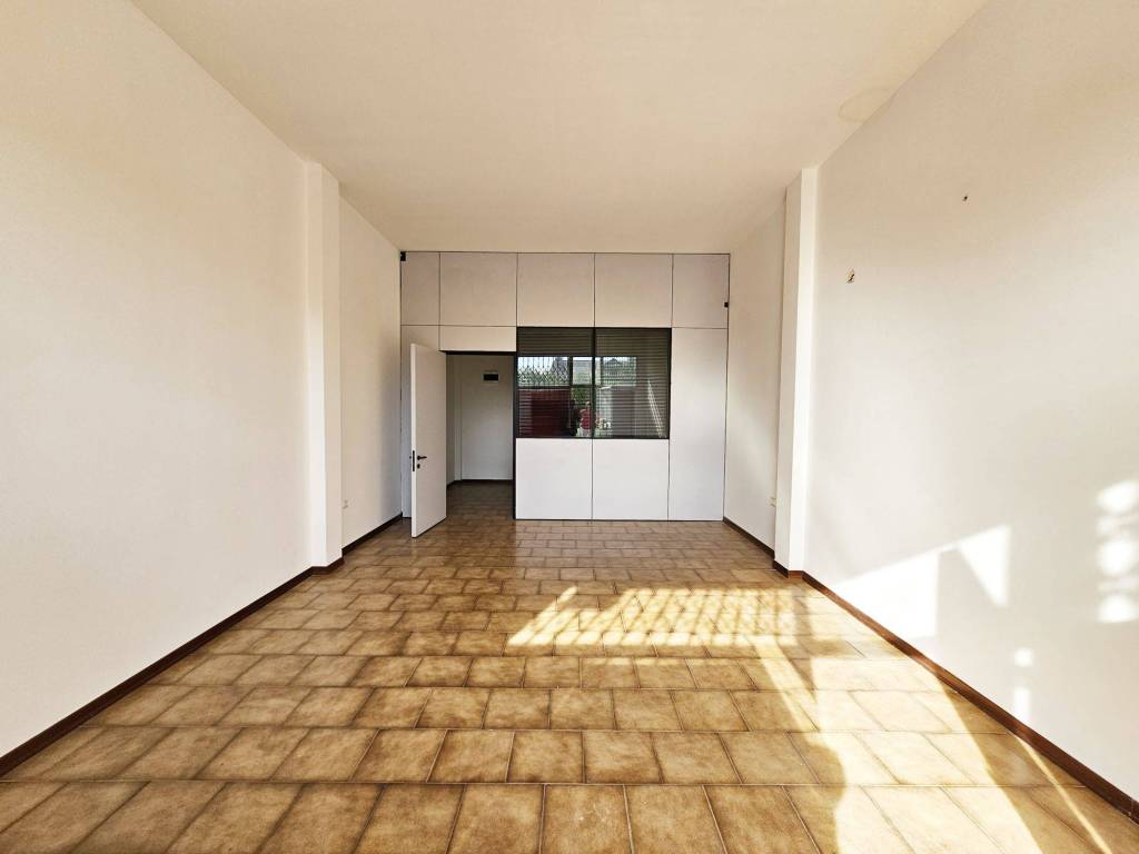 negozio in affitto a Formigine