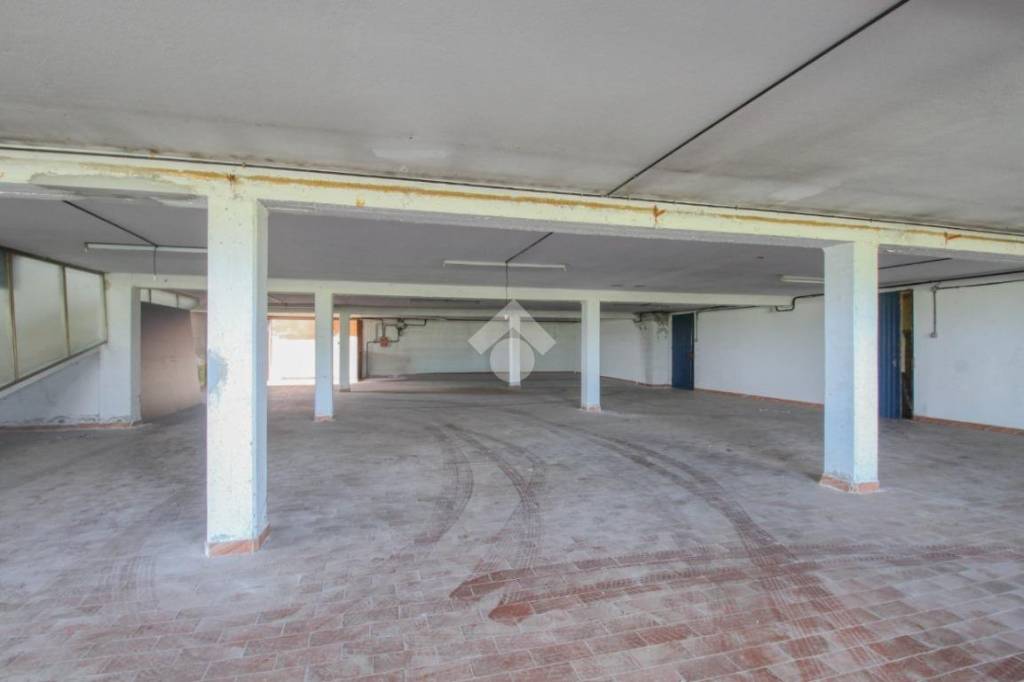 locale commerciale in affitto a Formigine