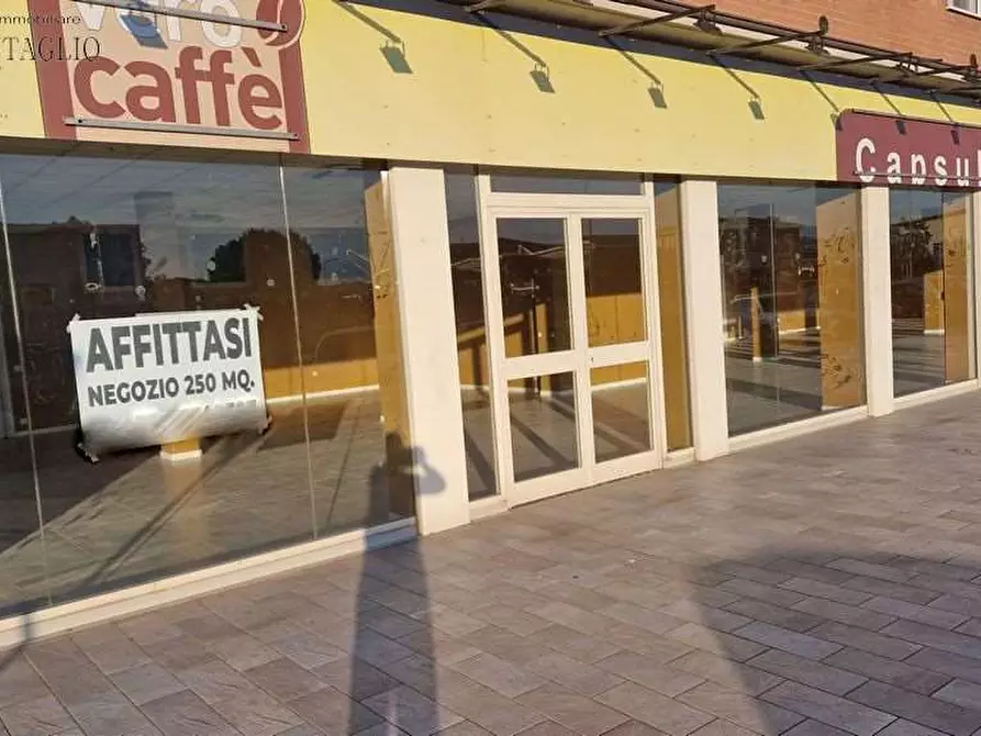 negozio in affitto a Formigine
