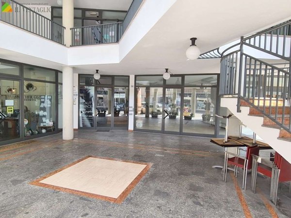 negozio in affitto a Maranello