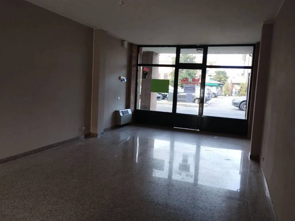 negozio in affitto a Maranello