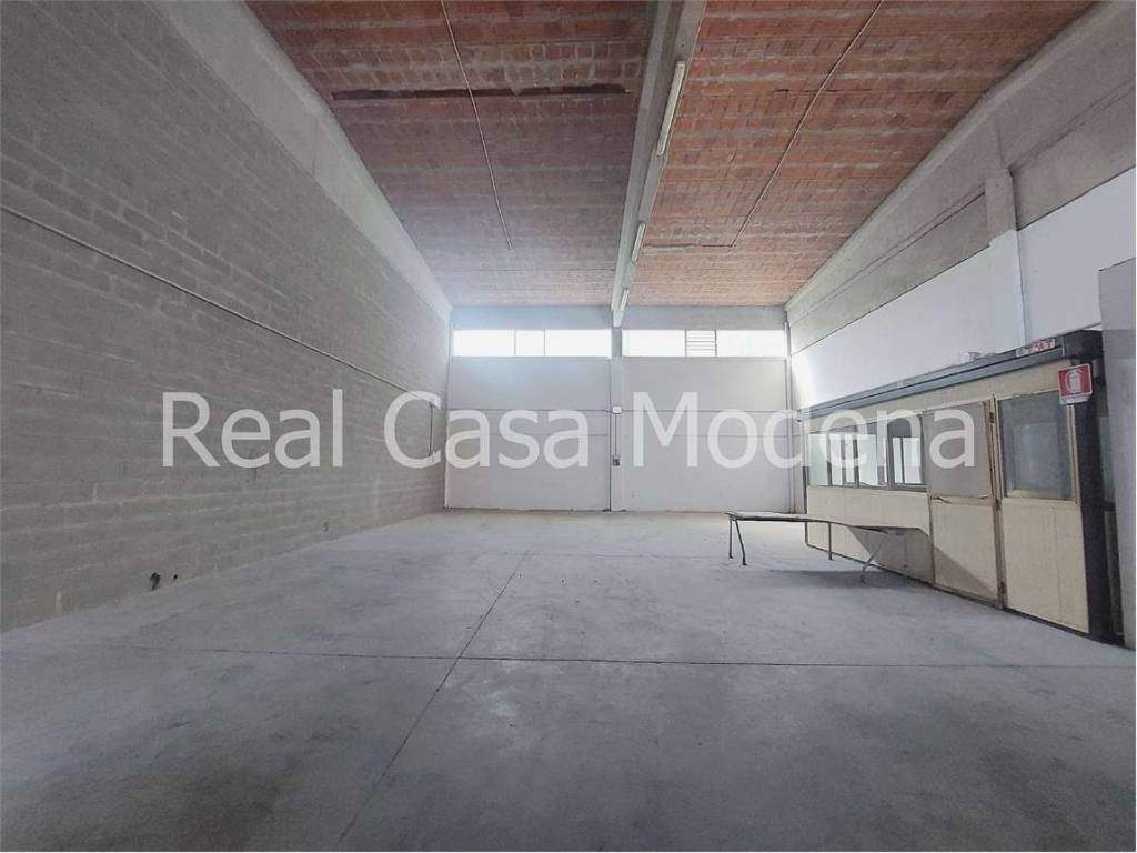 locale commerciale in affitto a Maranello in zona Gorzano