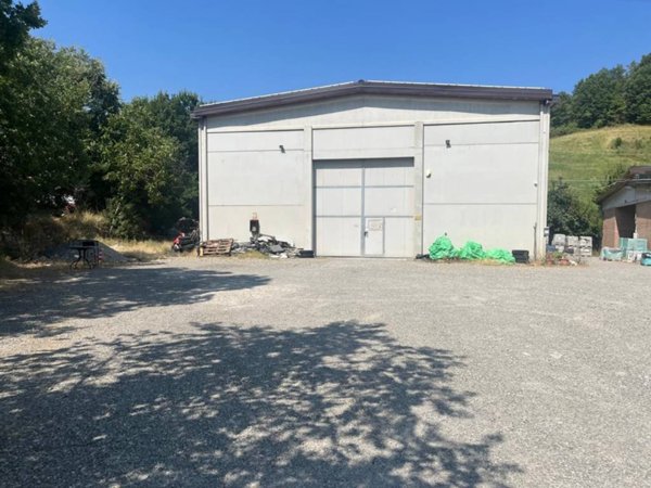 locale commerciale in affitto a Maranello in zona Torre Maina