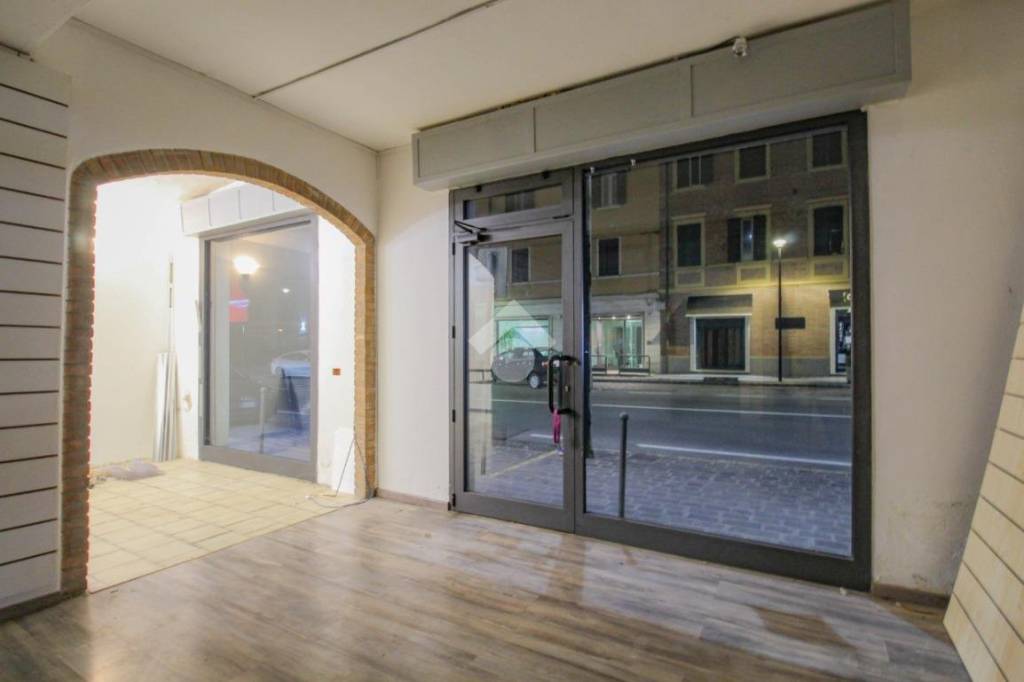 negozio in affitto a Maranello