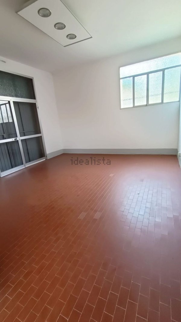 locale di sgombero in affitto a Maranello