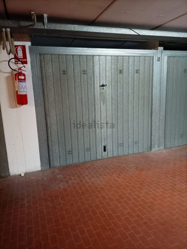 box auto in affitto a Maranello