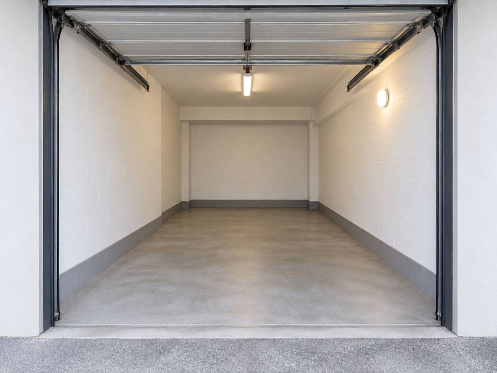 box auto in affitto a Maranello