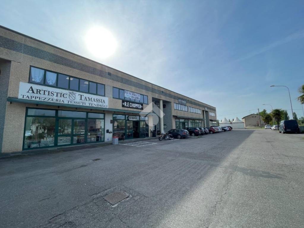 ufficio in affitto a Medolla