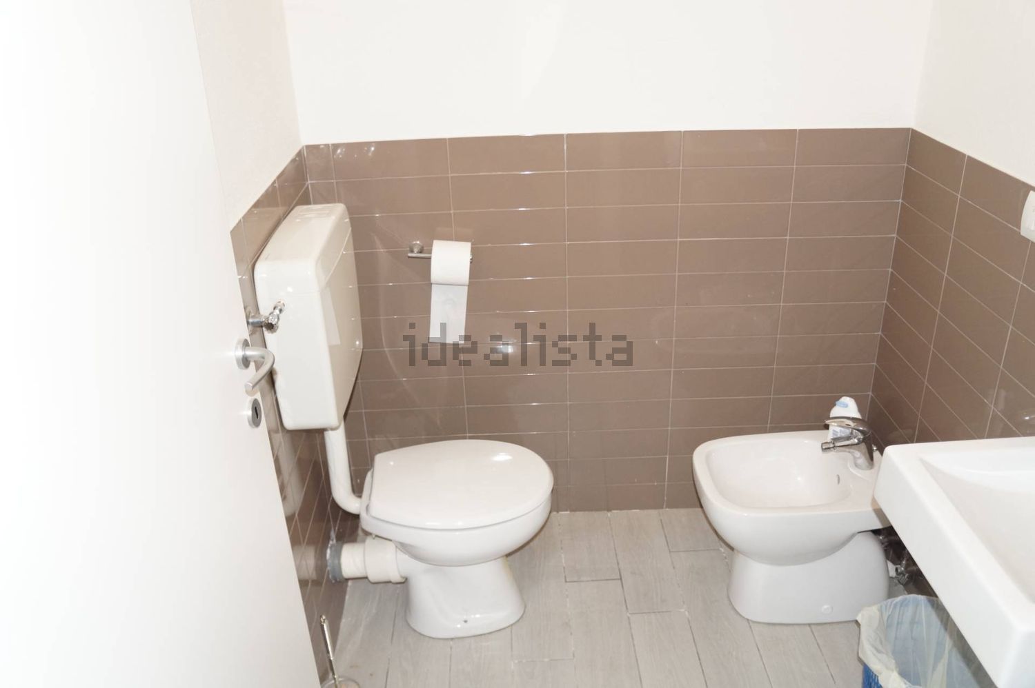 negozio in affitto a Mirandola