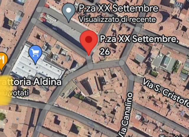 negozio in affitto a Modena in zona Centro Storico