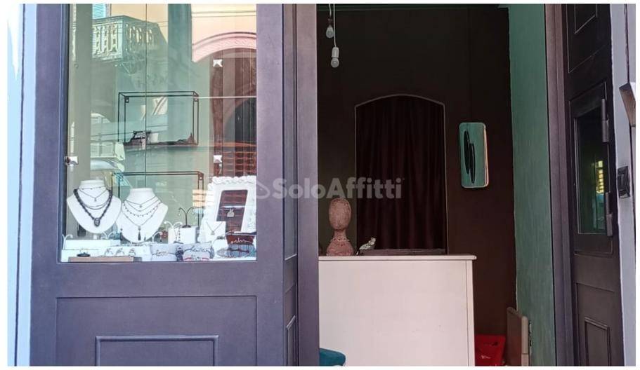 negozio in affitto a Modena in zona Centro Storico