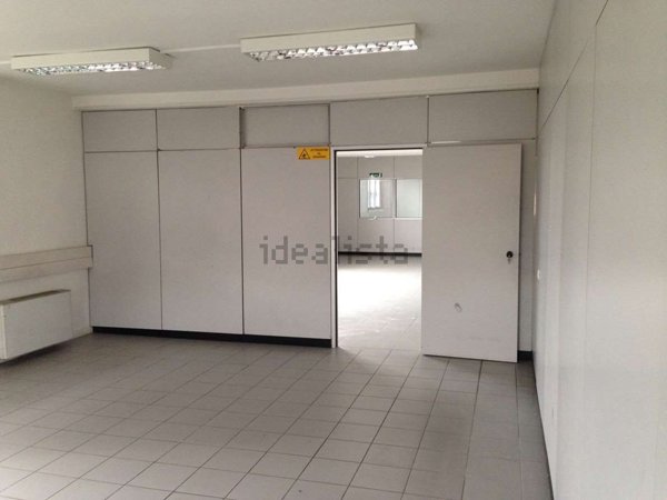 ufficio in affitto a Modena in zona Crocetta