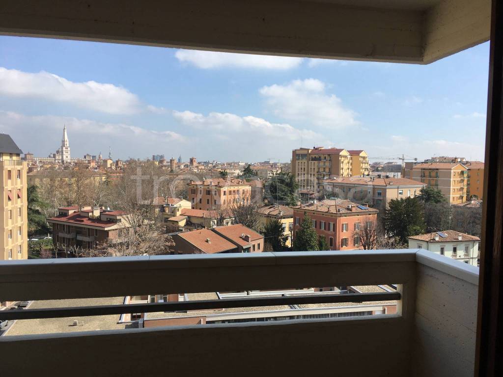 appartamento in affitto a Modena in zona Amendola