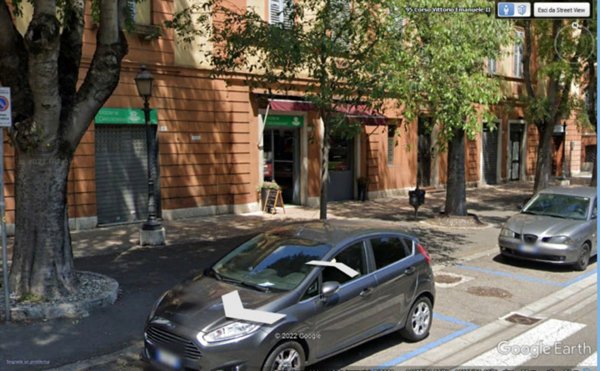 negozio in affitto a Modena in zona Centro Storico