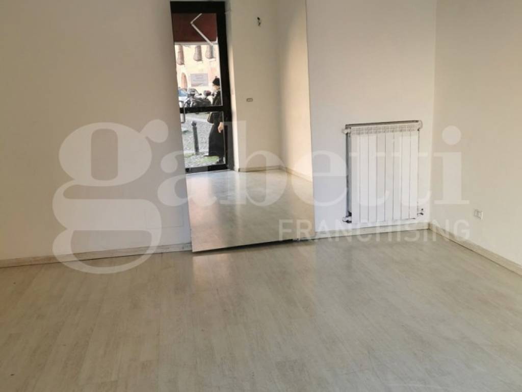 negozio in affitto a Modena in zona Centro Storico