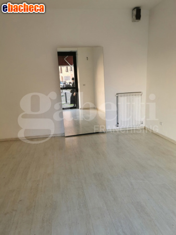negozio in affitto a Modena in zona Centro Storico