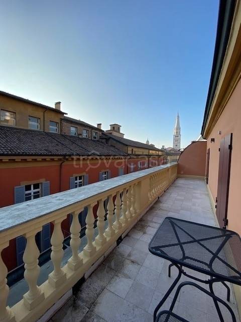 appartamento in affitto a Modena in zona Centro Storico