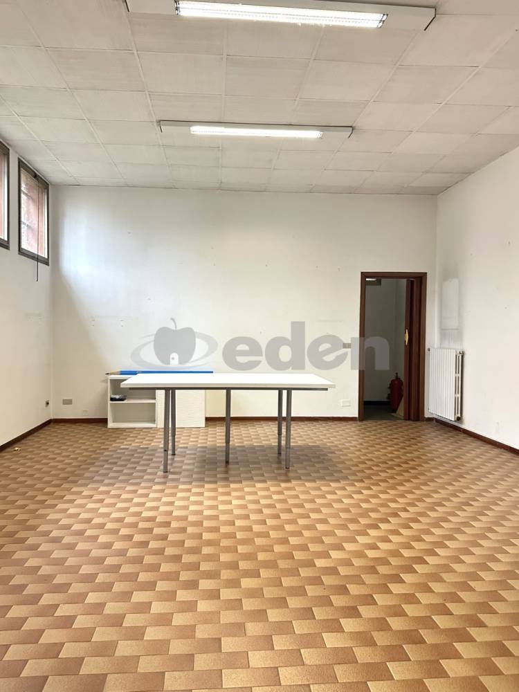 ufficio in affitto a Modena in zona Baggiovara