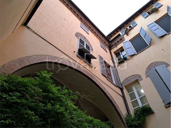 appartamento in affitto a Modena in zona Centro Storico
