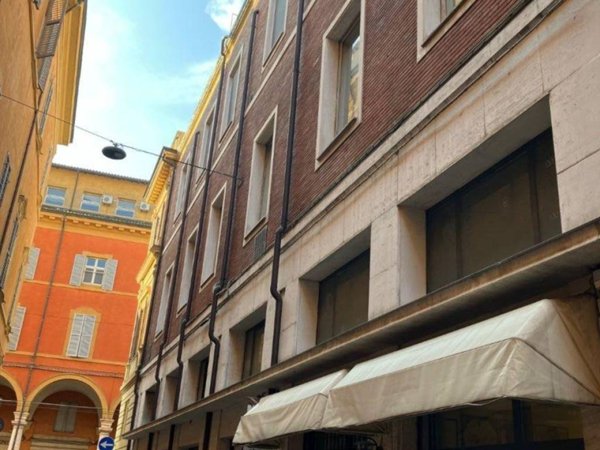 appartamento in affitto a Modena in zona Centro Storico