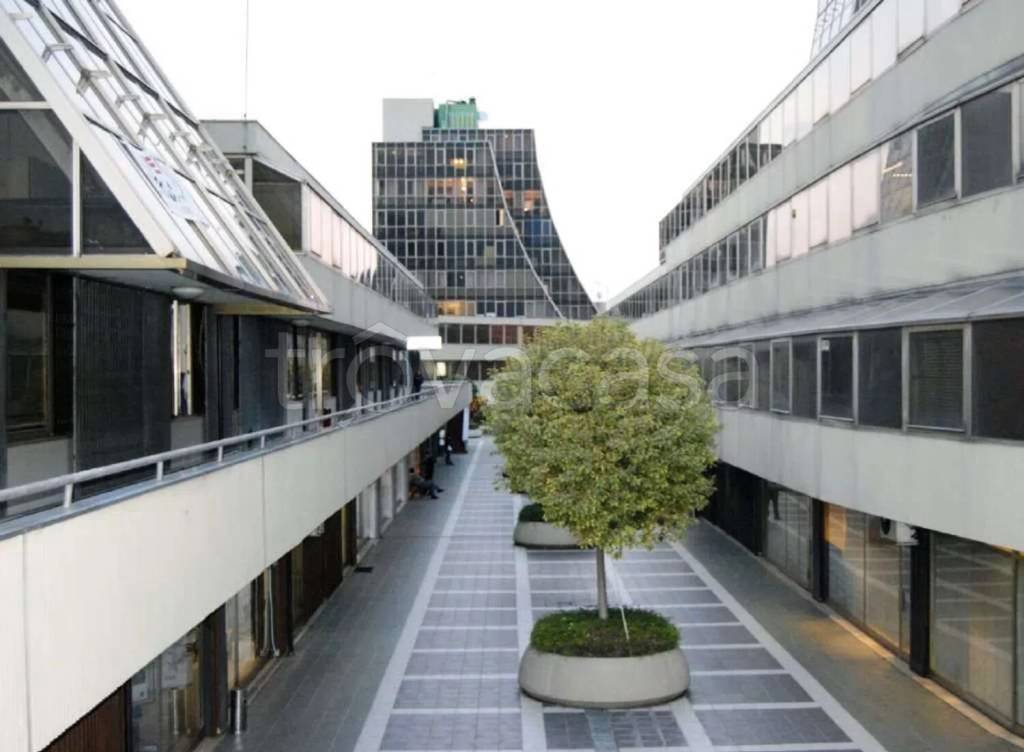 ufficio in affitto a Modena in zona San Faustino