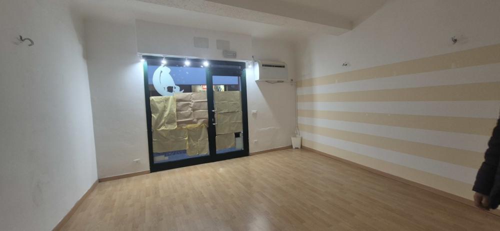 negozio in affitto a Modena in zona Centro Storico