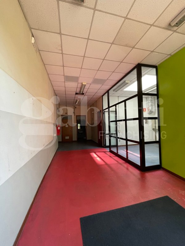 ufficio in affitto a Modena in zona Crocetta