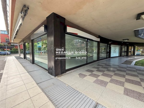 negozio in affitto a Modena in zona Buon Pastore