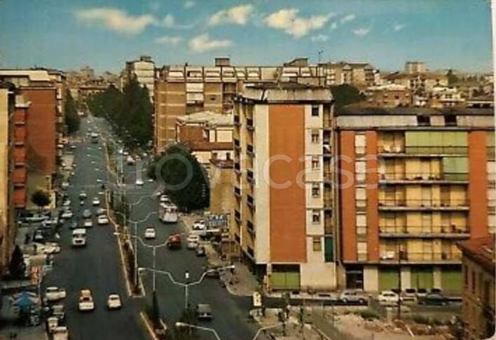 negozio in affitto a Modena in zona San Faustino